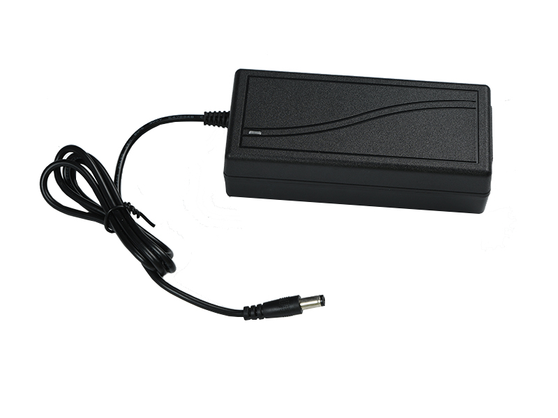 F10 60W 桌面式 适配器