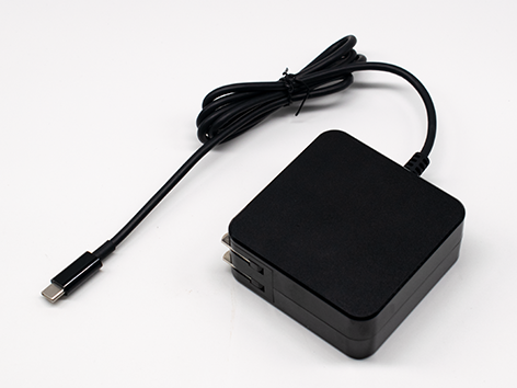 D36 带线 GaN 100W 充电器